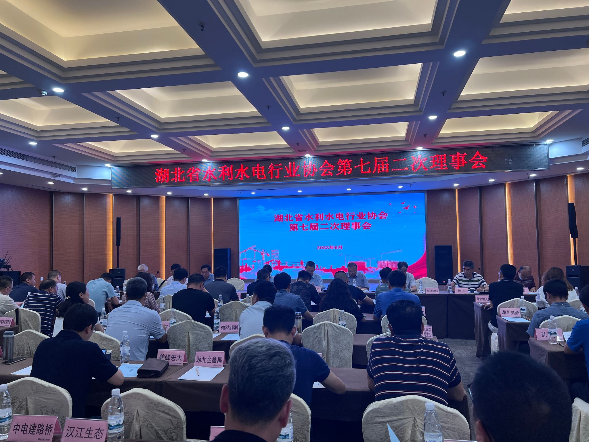 1689128321517461.jpg b0a694b3779ada62fe1450dafb32384.jpg